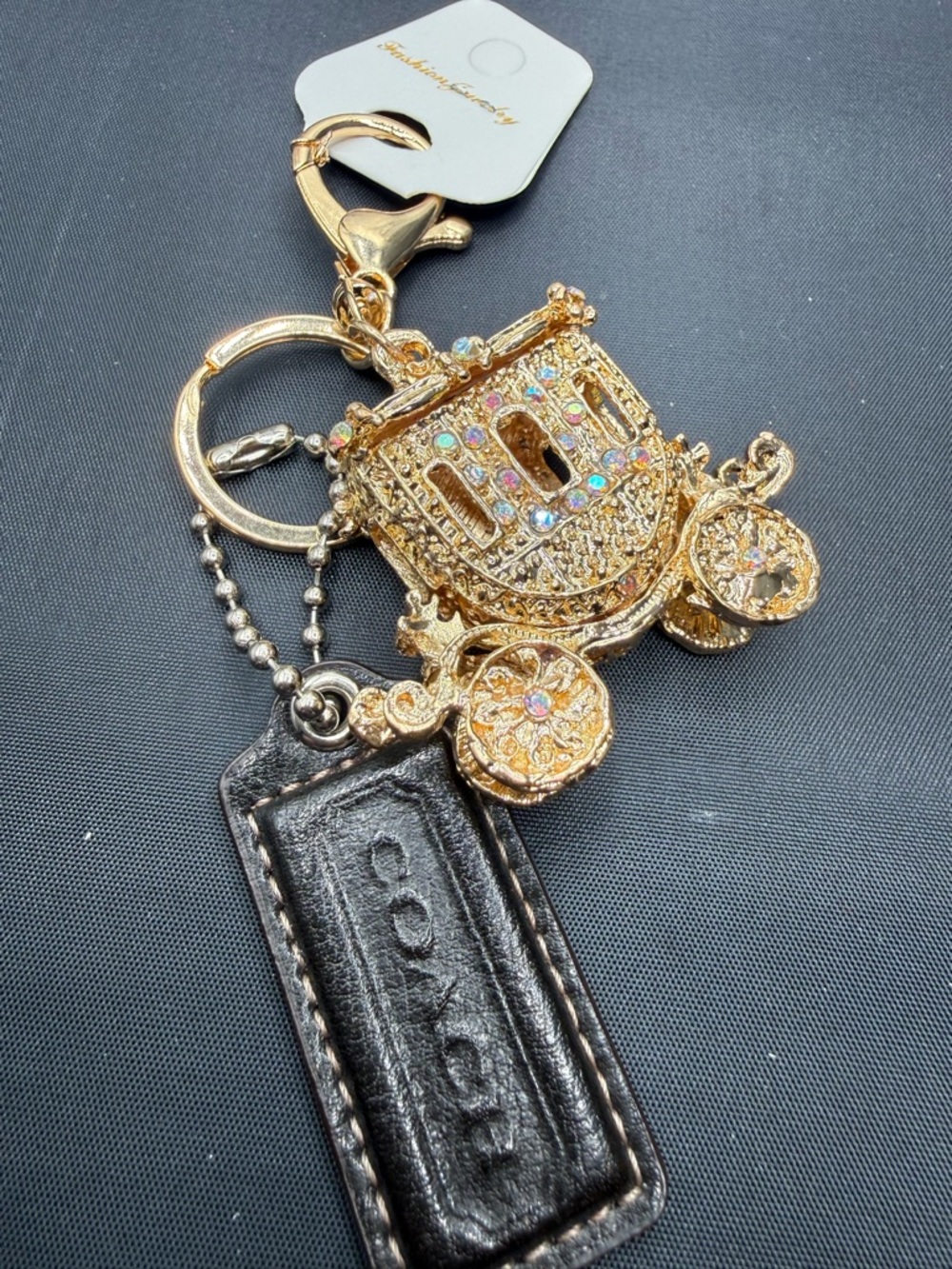 Coach Black Leather authentic hangTag with on branded keychain